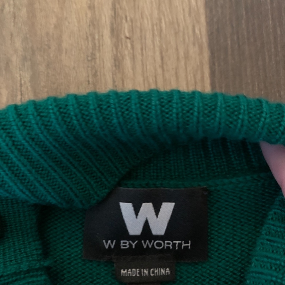 W by Worth jade green 100‎ percent wool sweater. Never worn. - Picture 2 of 6